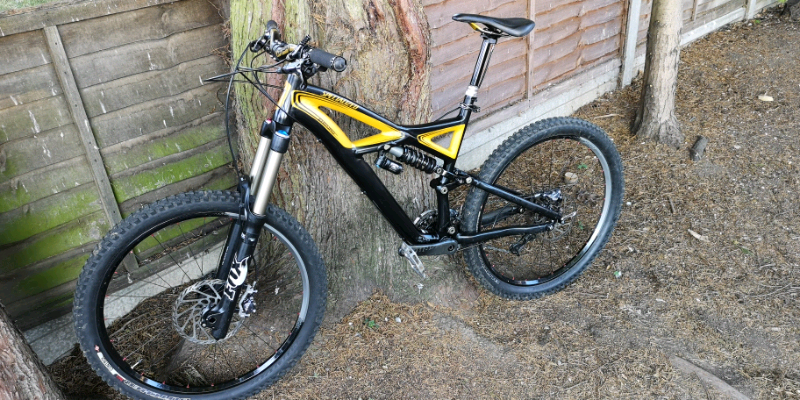 2012 specialized enduro expert